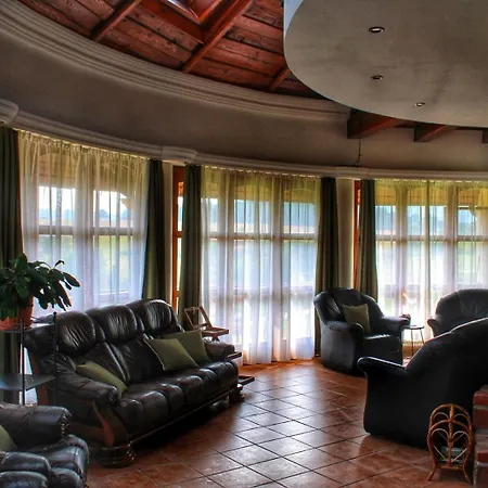 The Mountain - Hegyi Kucko Bed & Breakfast *