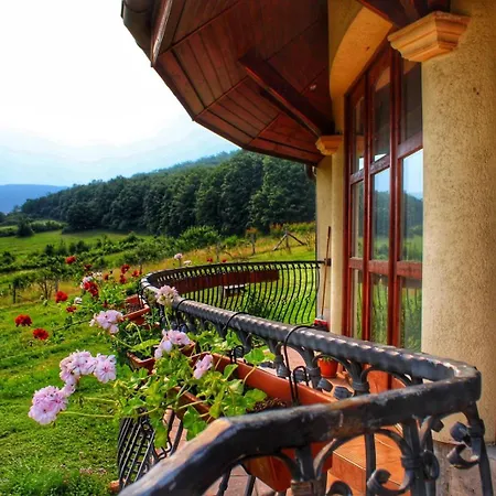 The Mountain - Hegyi Kucko Bed & Breakfast