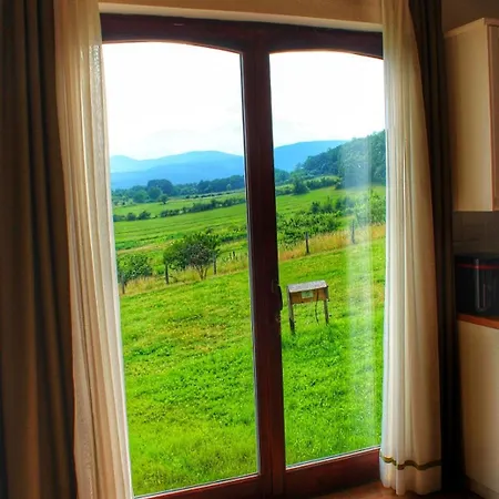 The Mountain - Hegyi Kucko Bed & Breakfast *