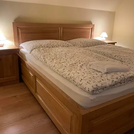 Bed & Breakfast The Mountain - Hegyi Kucko