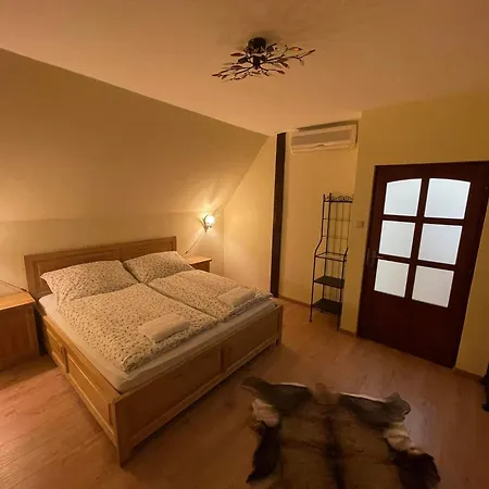 Bed & Breakfast The Mountain - Hegyi Kucko